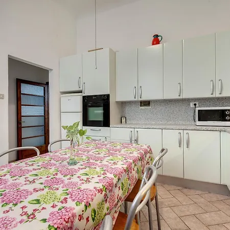 Apartman Faenza 64