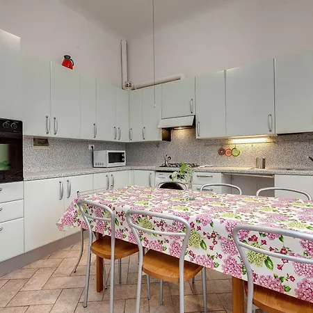 Apartamento Faenza 64 *