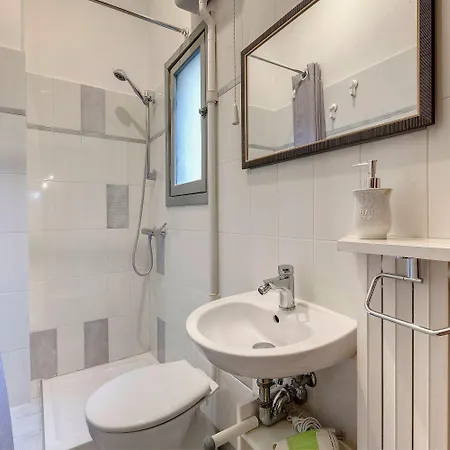 Apartamento Faenza 64 *